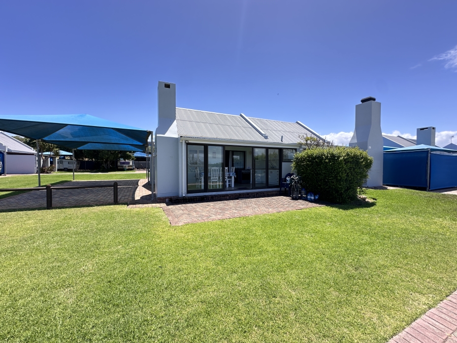 2 Bedroom Property for Sale in Stilbaai Oos Western Cape